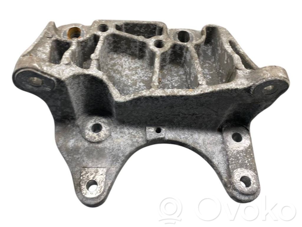 Support de boîte de vitesses   GK217M125DA