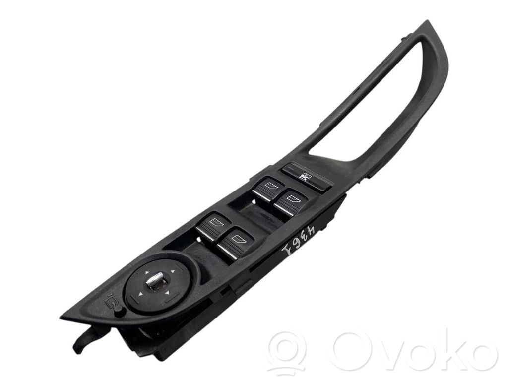 Ford Focus Electric window control switch 