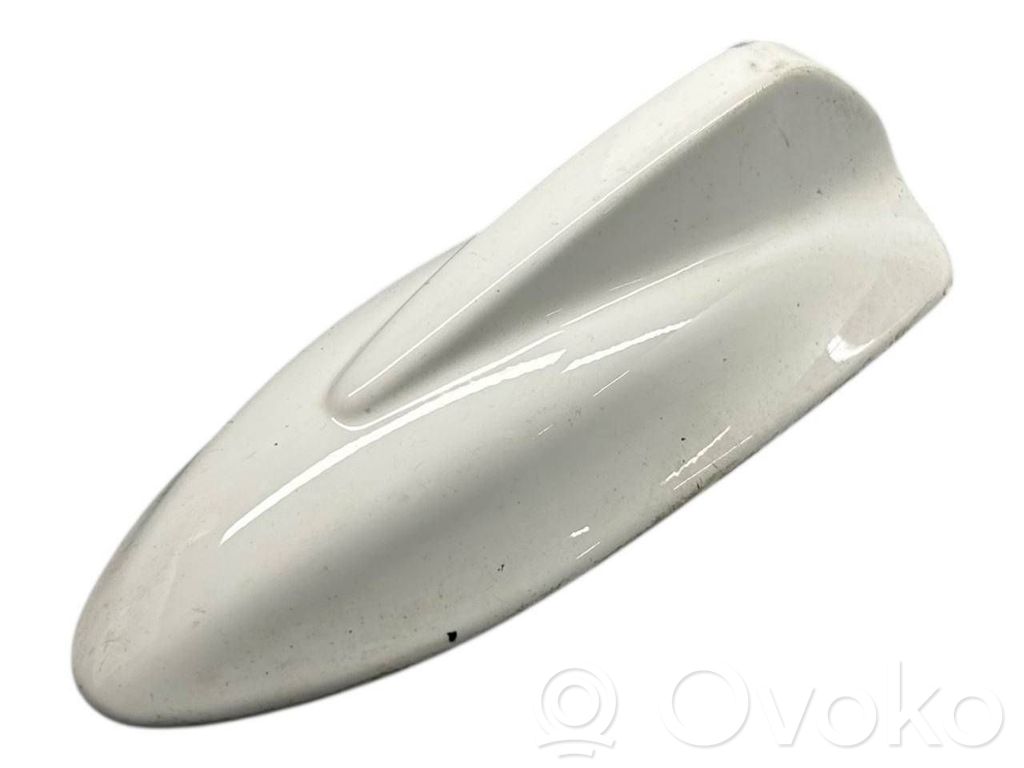 Volvo V70 GPS-pystyantenni 