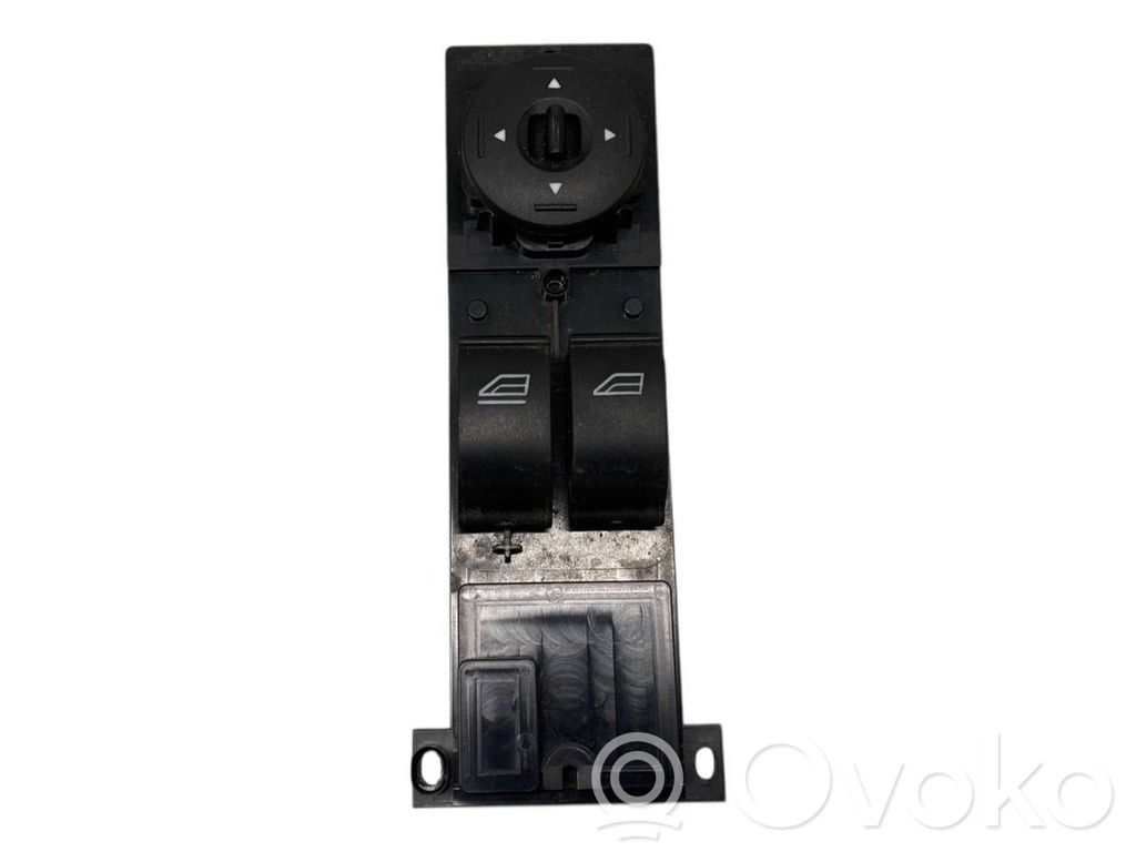 Ford Focus Electric window control switch 