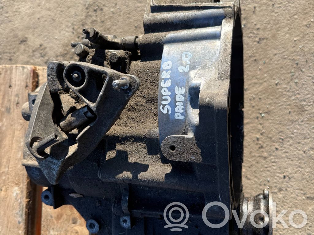 Manualna 6-biegowa skrzynia biegów   KXZ,02Q300045F