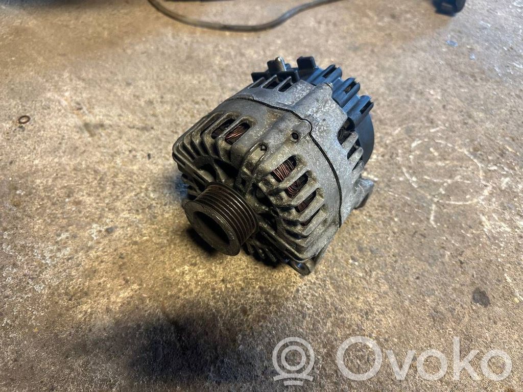 BMW 5 E60 E61 Generator/alternator 
