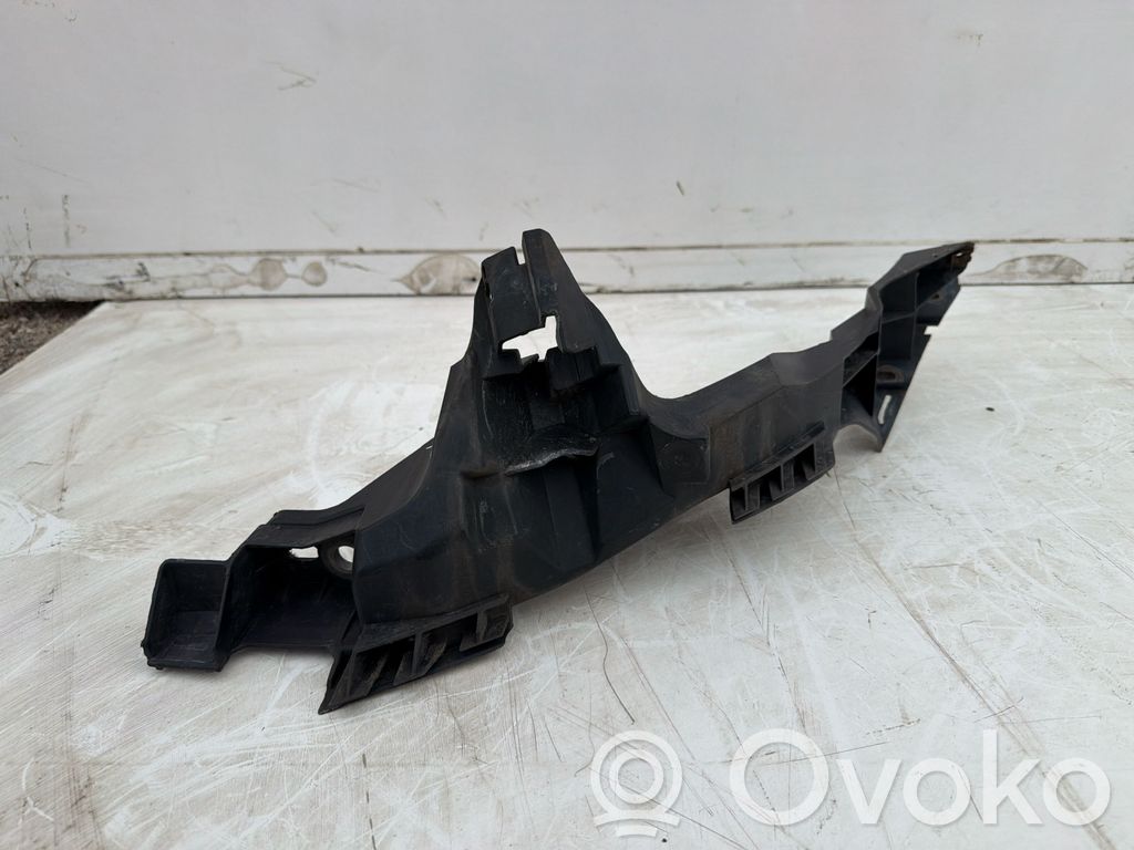 Audi A1 Halterung Scheinwerfer 