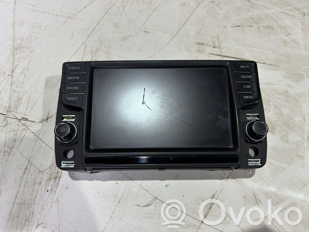 Volkswagen Crafter Radio/CD/DVD/GPS head unit 