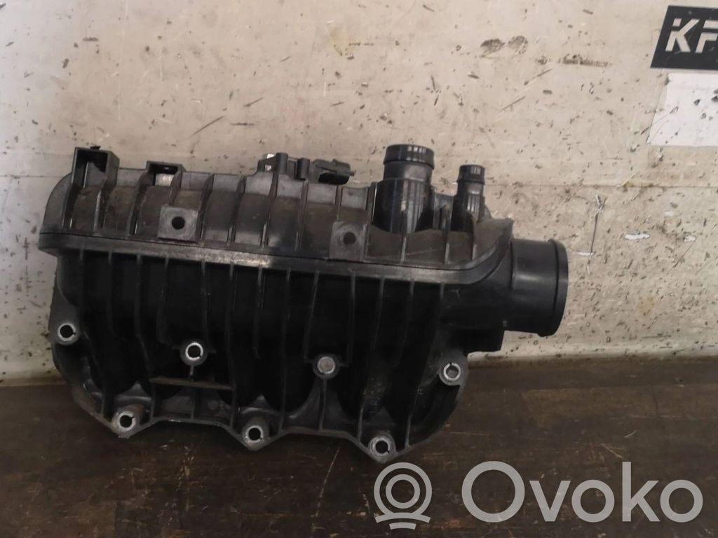 Ford Transit Courier Kolektor ssący 