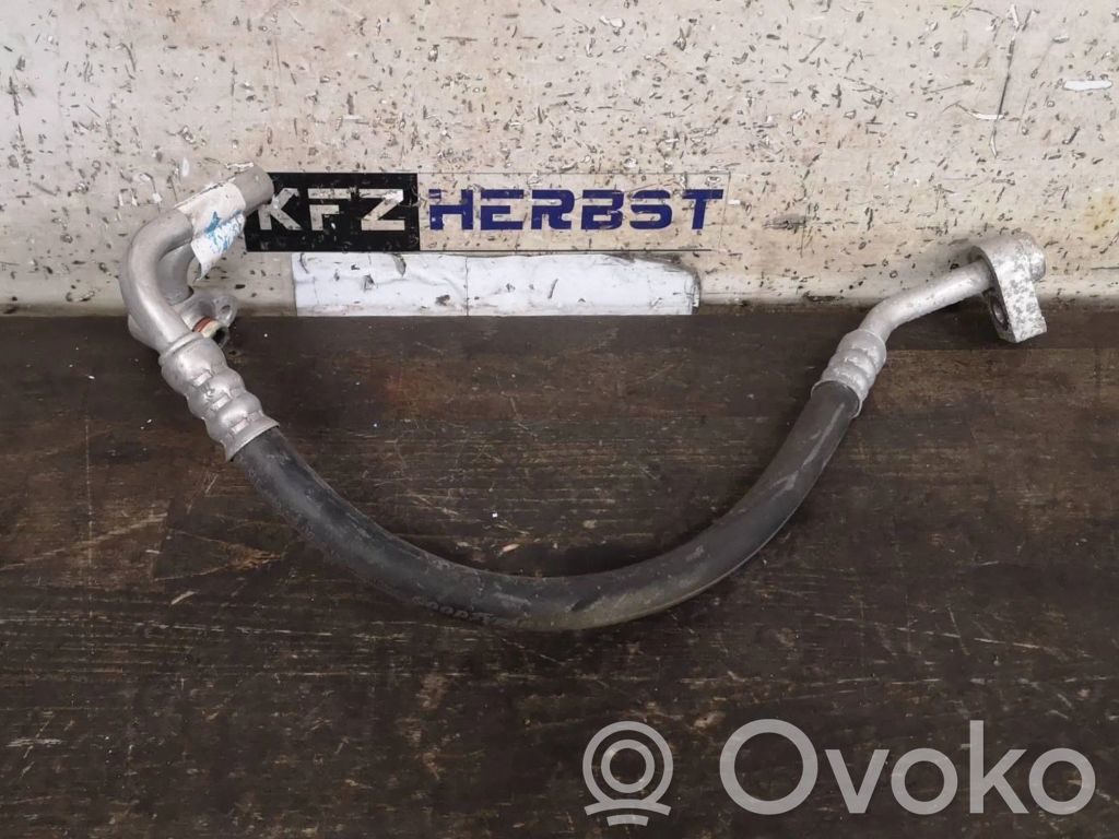 Ford Focus Ilmastointilaitteen putki (A/C) 