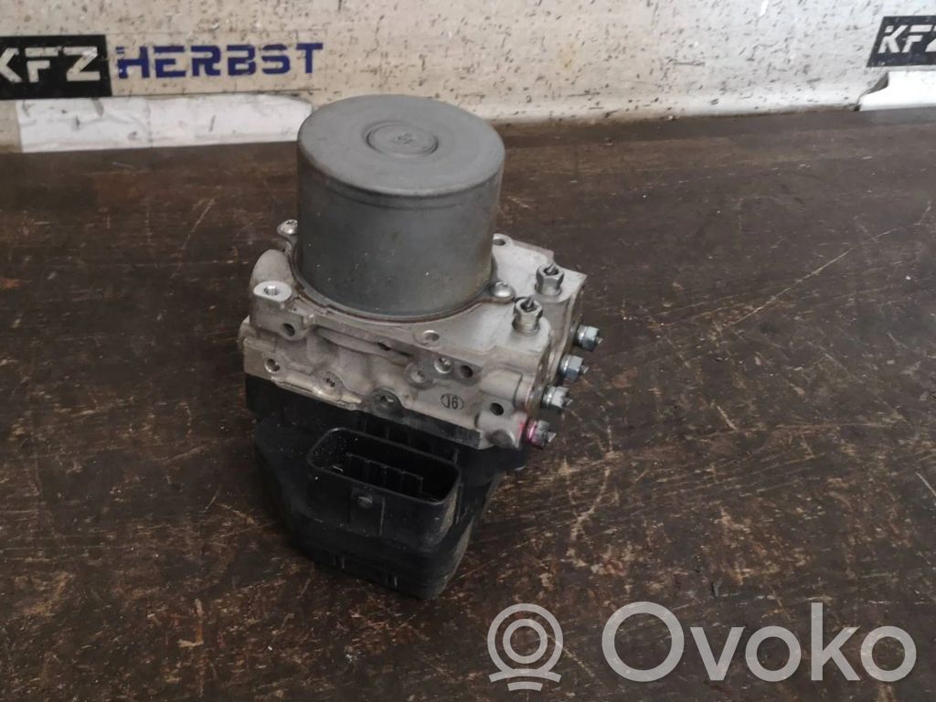 Toyota RAV 4 (XA40) Bomba de ABS 