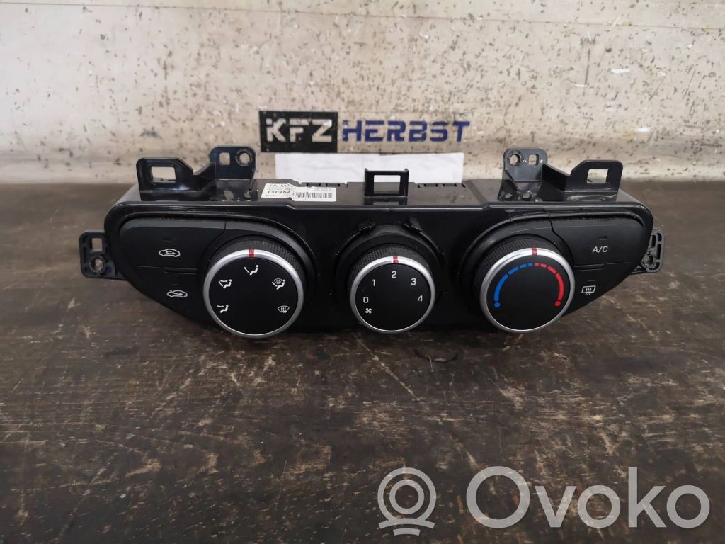 Hyundai i10 Przełącznik / Włącznik nawiewu dmuchawy 
