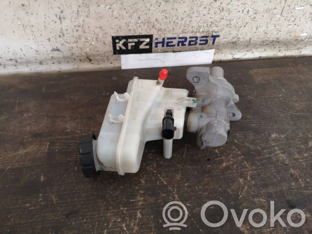 Opel Meriva B Pääjarrusylinteri 