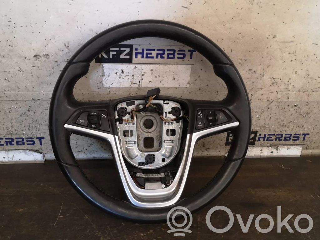 Opel Meriva B Ohjauspyörä 
