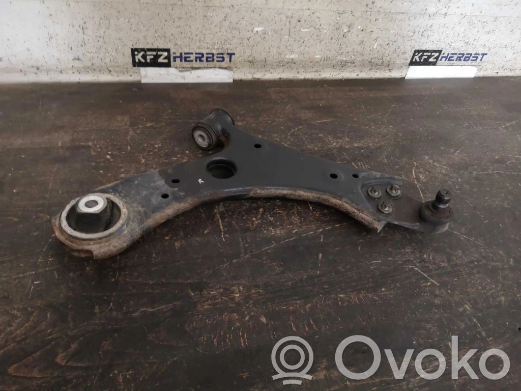 Fiat Tipo Cita veida apakšas detaļa 