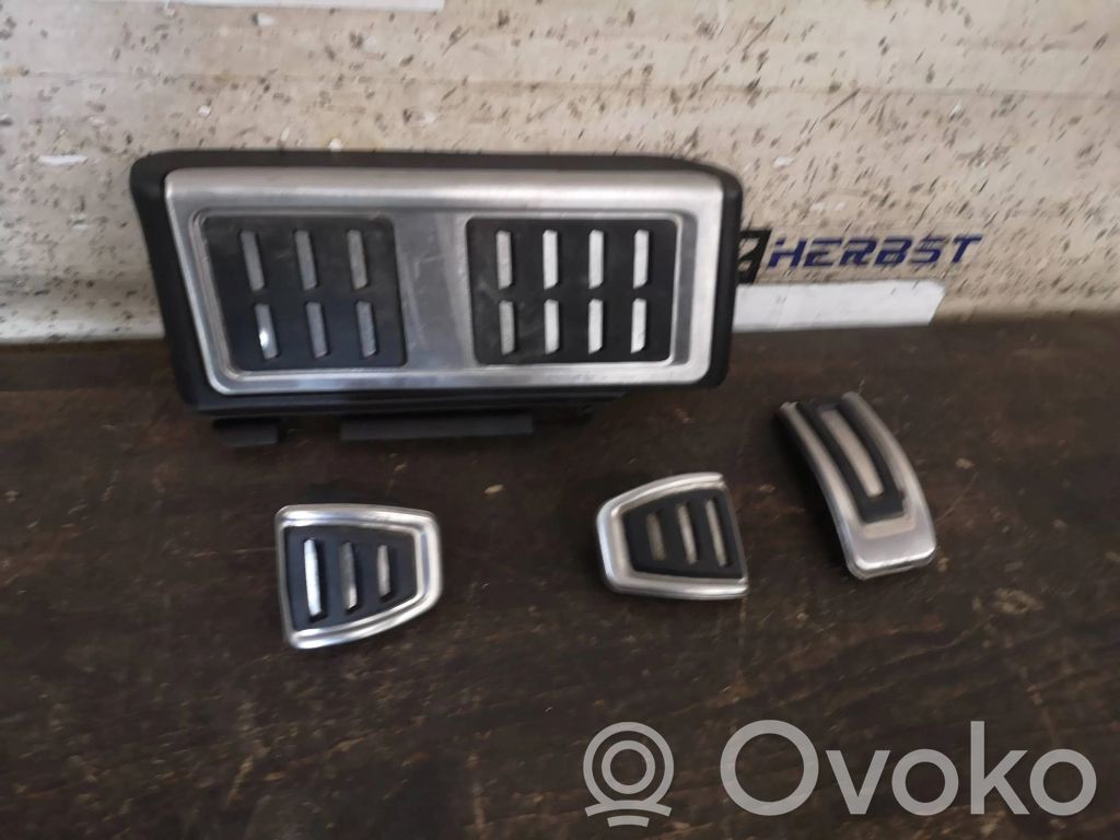 Seat Leon (5F) Clutch pedal 