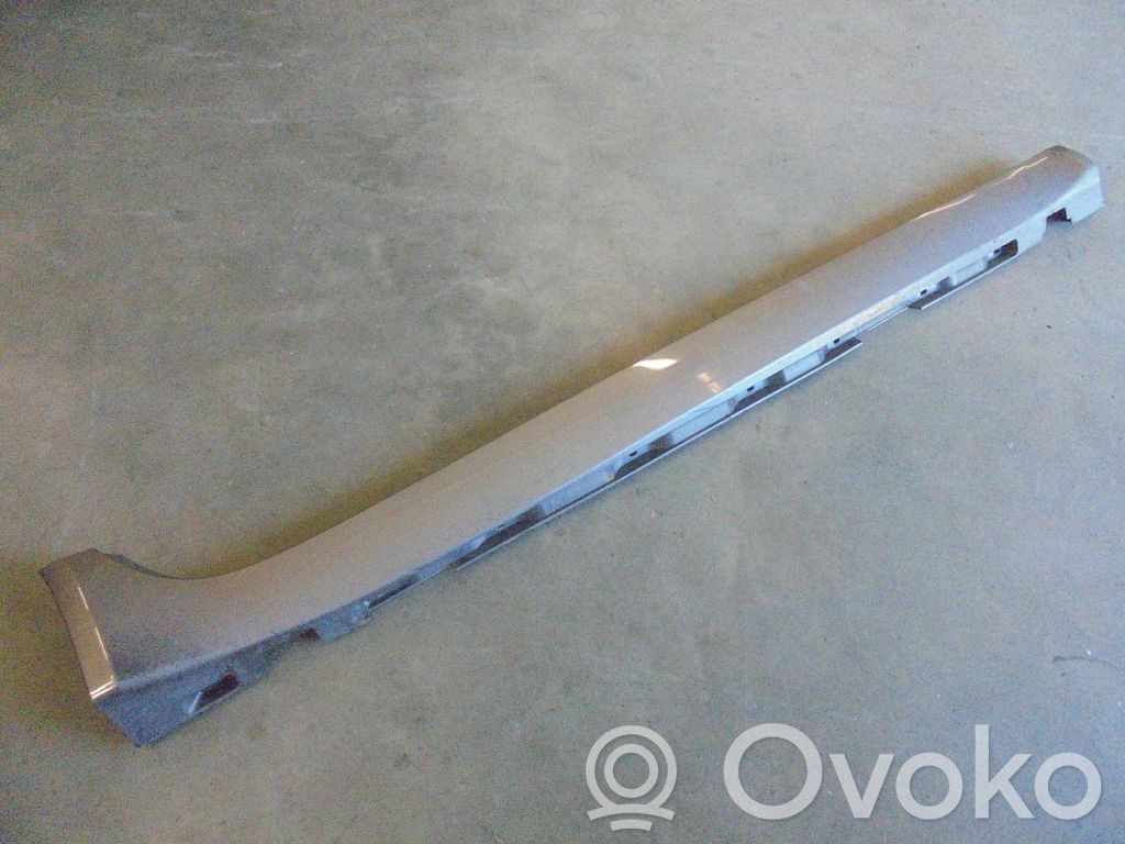 Sill   8X23F10608A