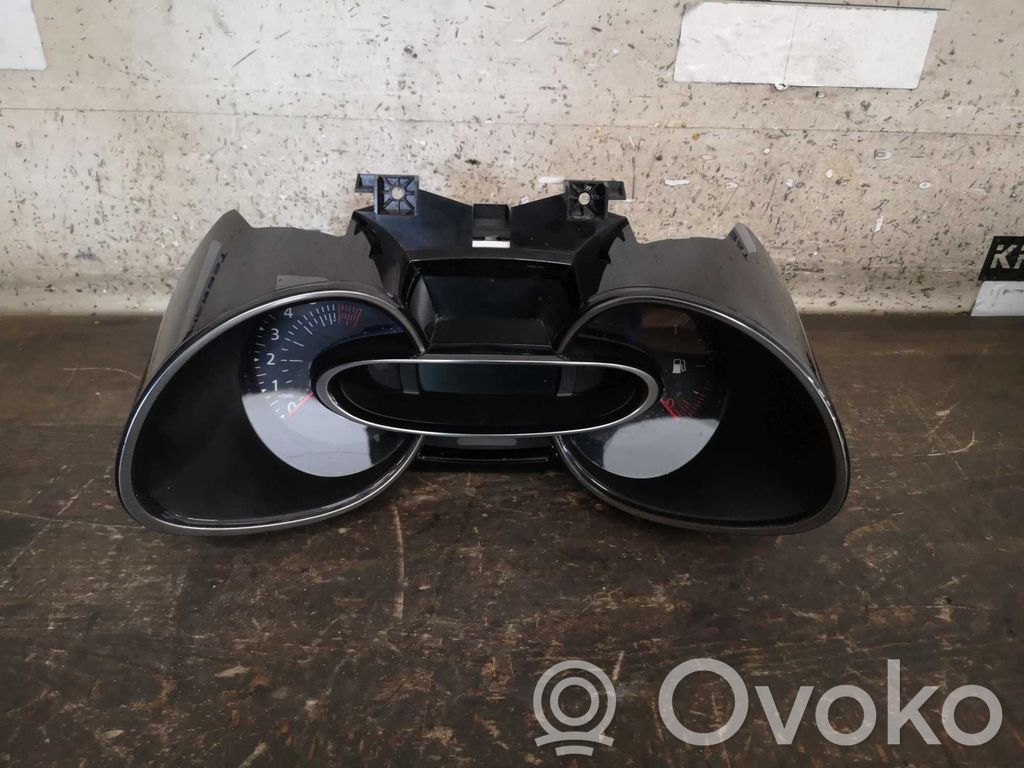 Renault Clio IV Speedometer (instrument cluster) 