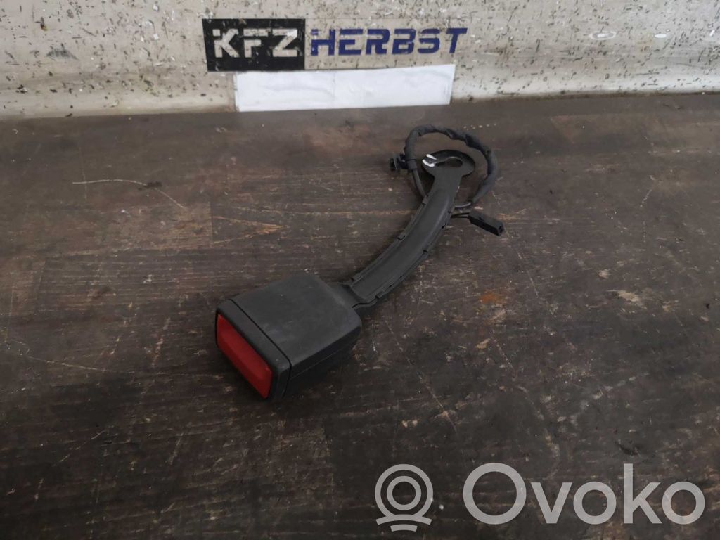 Volkswagen PASSAT B8 Bridă fixare centură de siguranță față