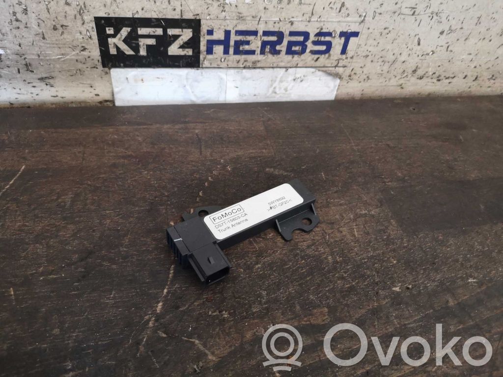 Pystyantennivahvistin   DS7T15603CA,DS7T15603CA,DS7T15603CA