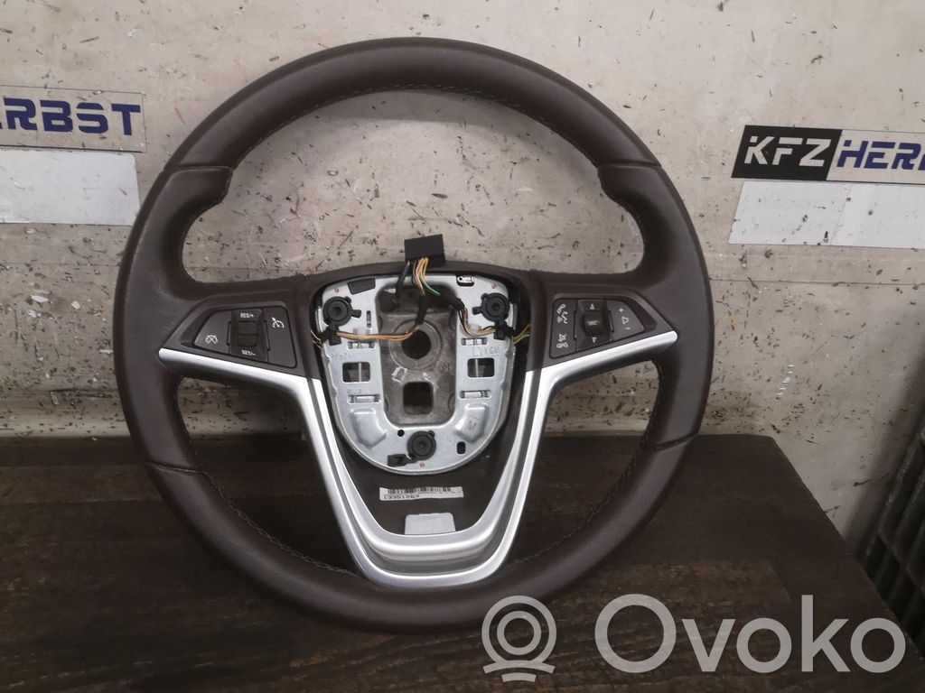 Opel Meriva B Ohjauspyörä 
