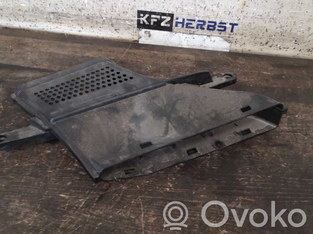 Audi A5 8T 8F Rura / Wąż dolotowy powietrza 