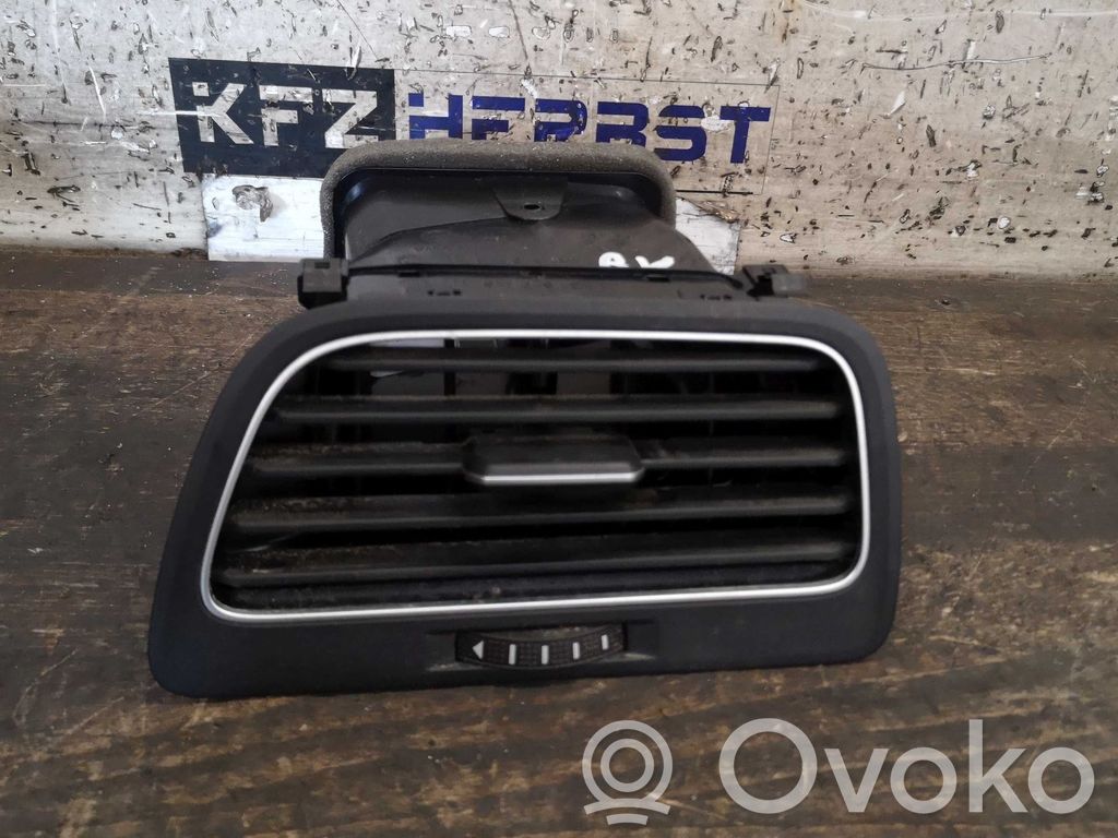 Volkswagen Golf VII Rejilla de ventilación central del panel 