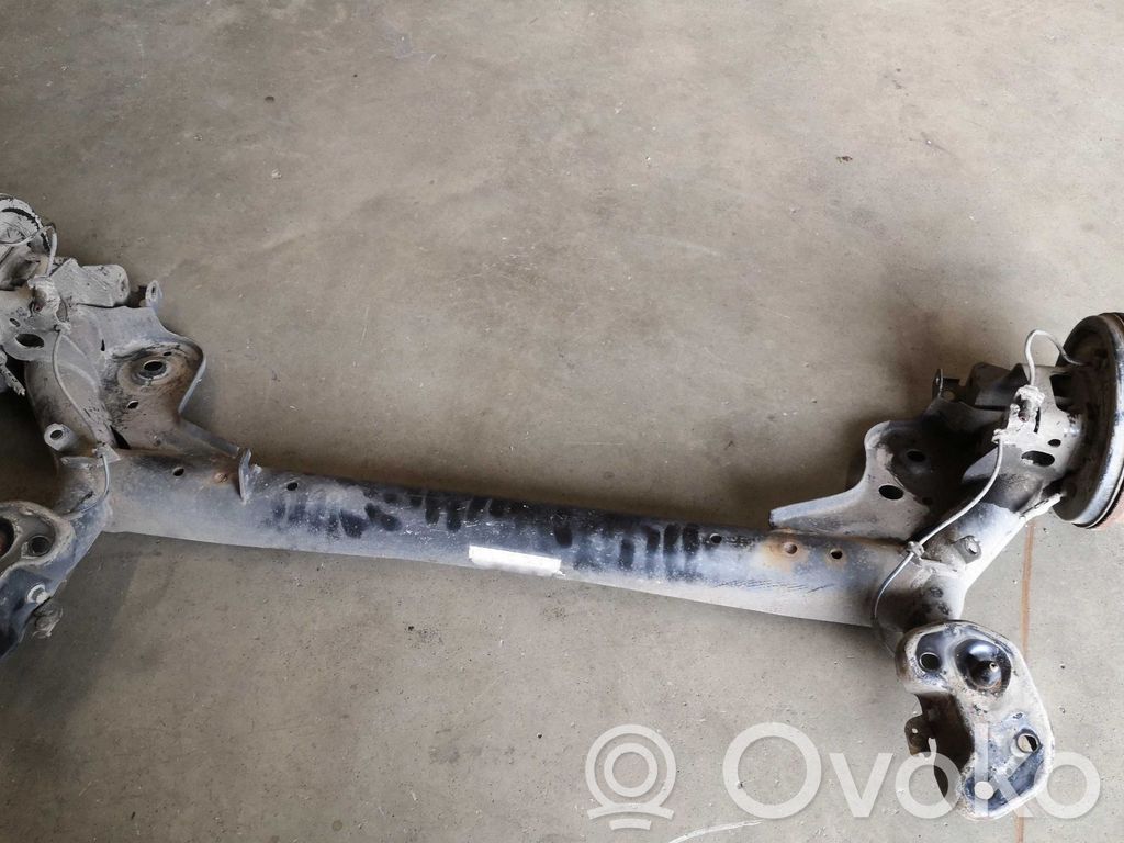 Ford B-MAX Galinis tiltas 