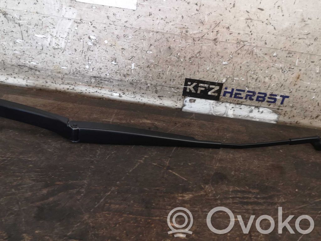 Skoda Superb B8 (3V) Braccio della spazzola tergicristallo anteriore 