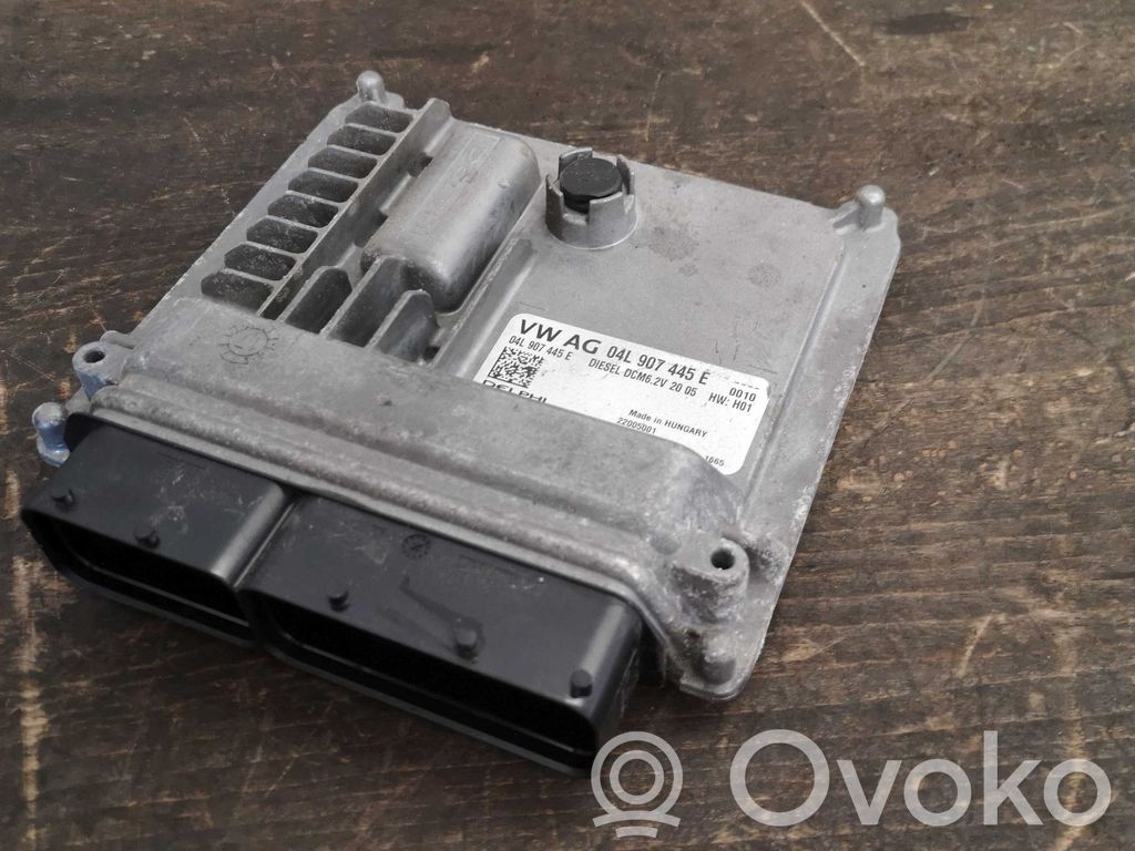 Volkswagen Golf VII Engine control unit/module 