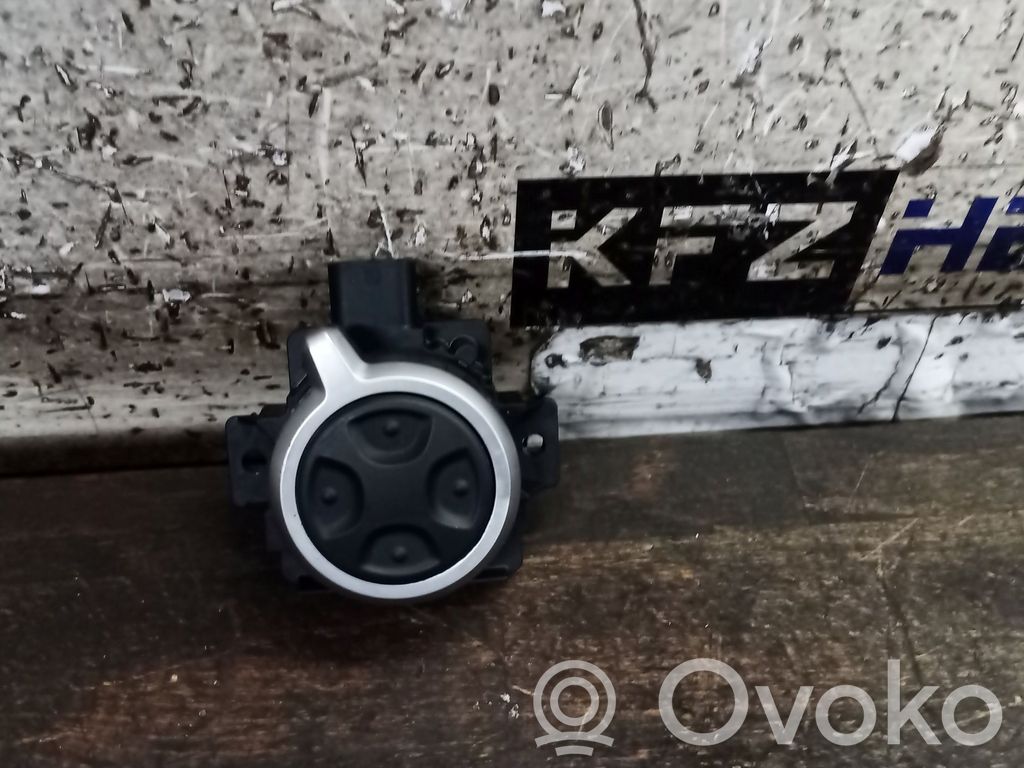 Audi Q7 4M Seat control switch 