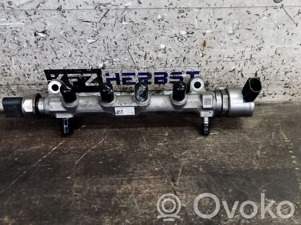 Volkswagen PASSAT B8 Conductă alimentare injectoare 