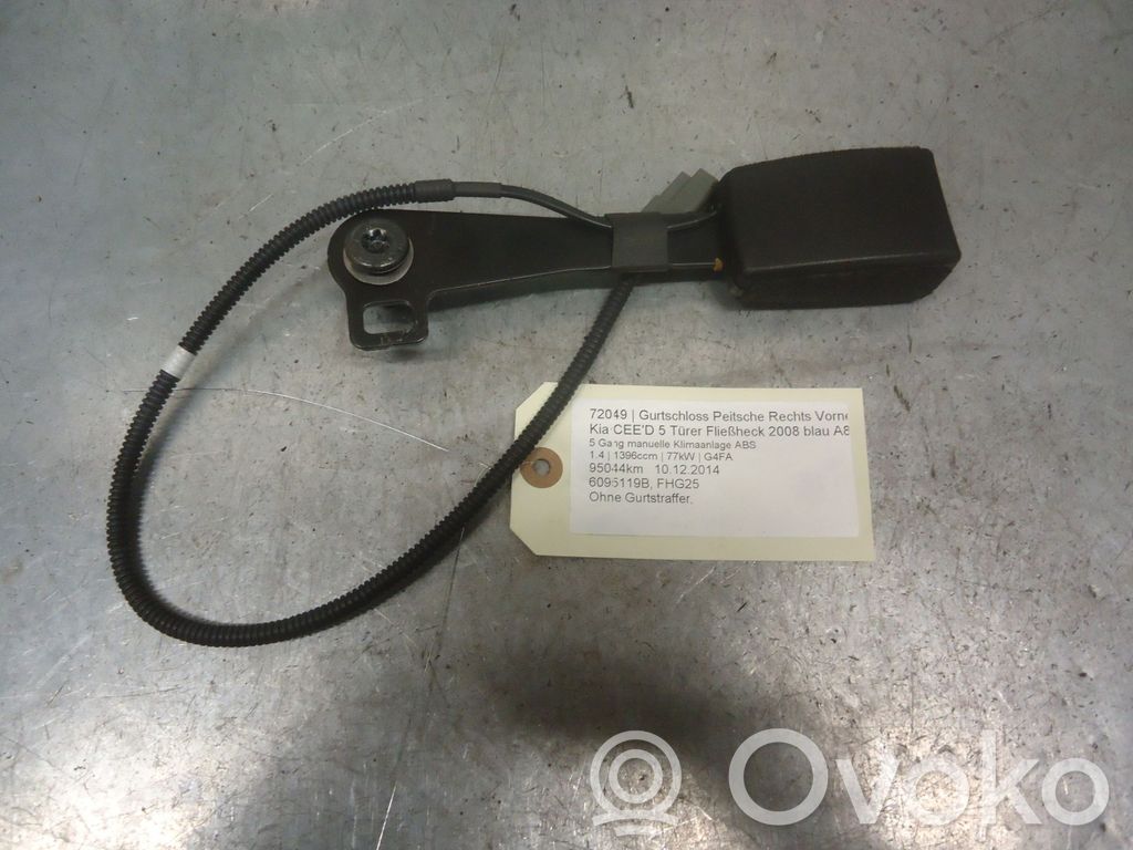 KIA Pro Cee'd I Hebilla del cinturón delantero 