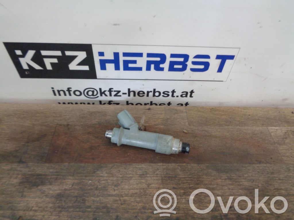 Inyector de combustible   2325000010,2325000010,2325000010
