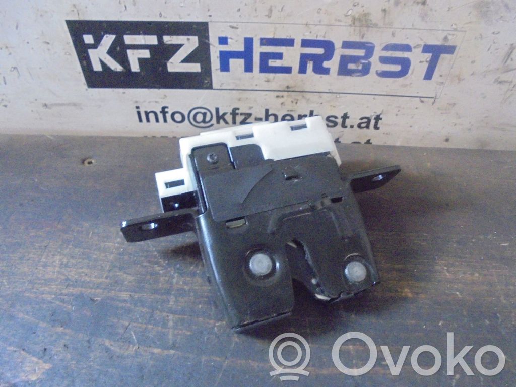 Renault Clio III Tailgate/trunk/boot lock/catch/latch 