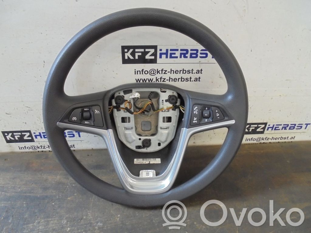 Opel Astra J Ohjauspyörä 