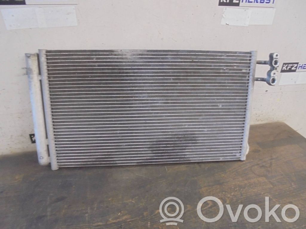 Radiatore di raffreddamento A/C (condensatore)   9229021,9229021,9229021