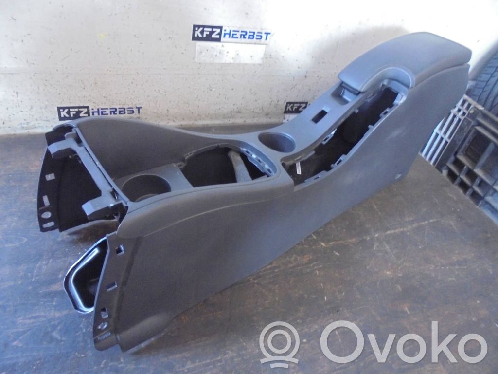Renault Fluence Center console 