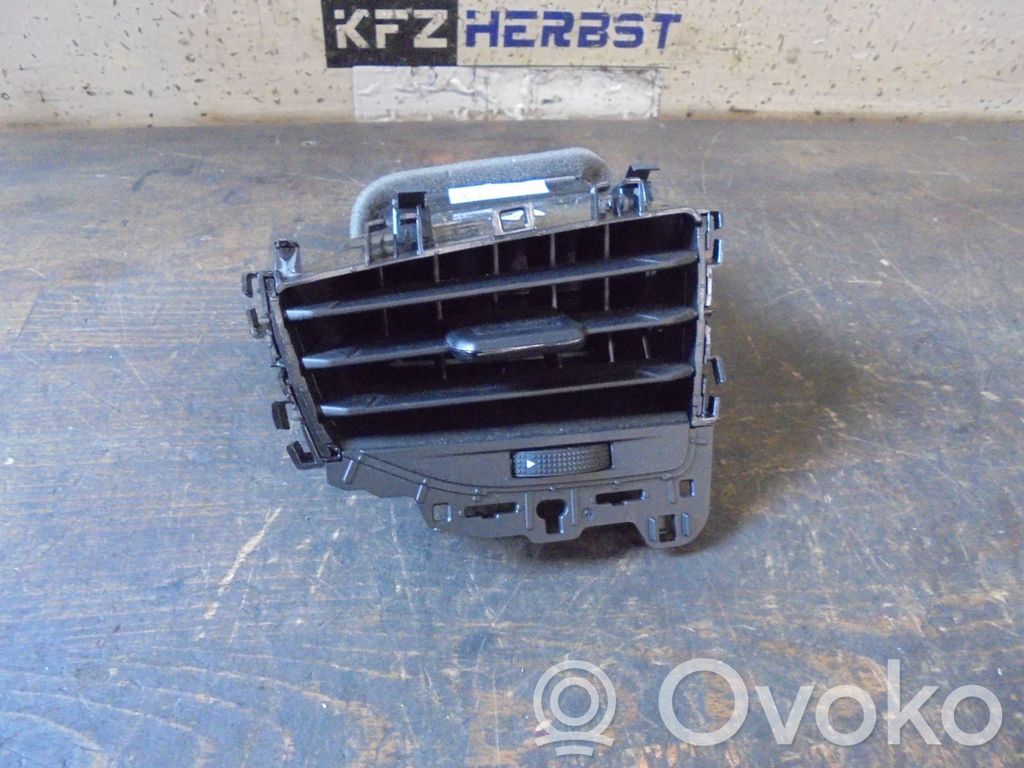 Volkswagen Polo VI Grilă ventilație centrală 