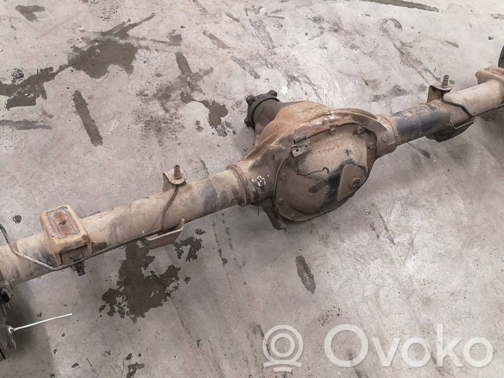 Volkswagen Amarok Belka osi tylnej 