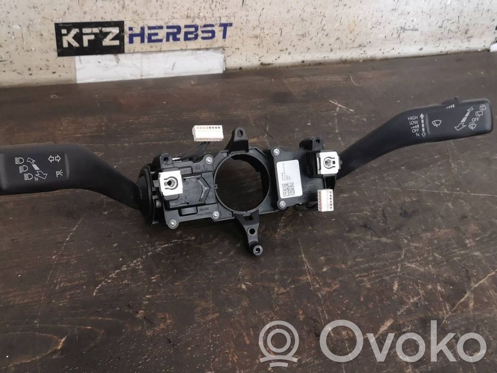 Volkswagen Caddy Przełącznik / Przycisk kierownicy 