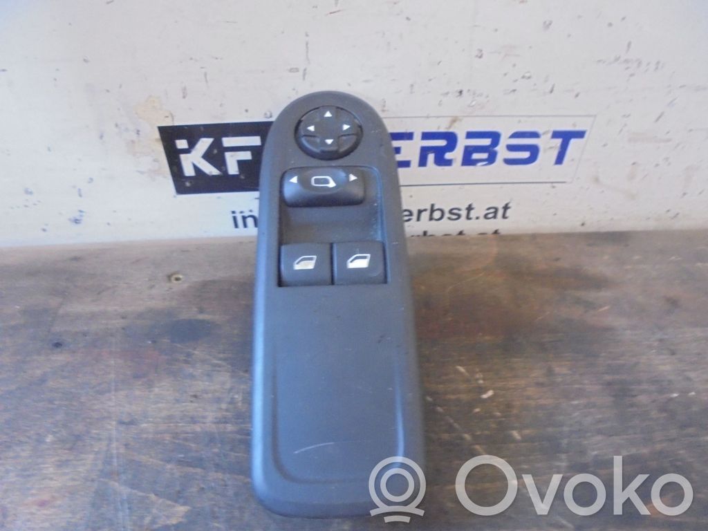 Peugeot 308 Electric window control switch 