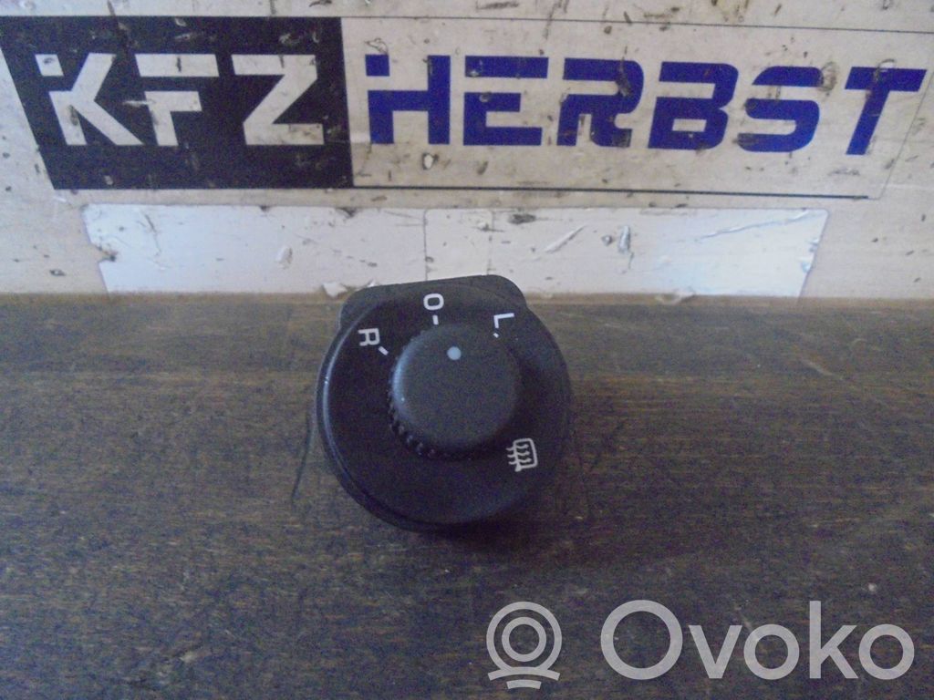 Volkswagen Scirocco Wing mirror switch 