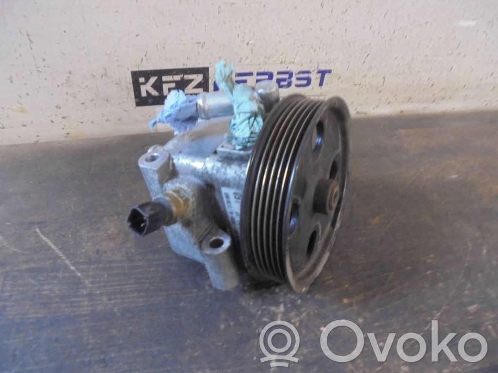 Ford Focus Ohjaustehostimen pumppu 