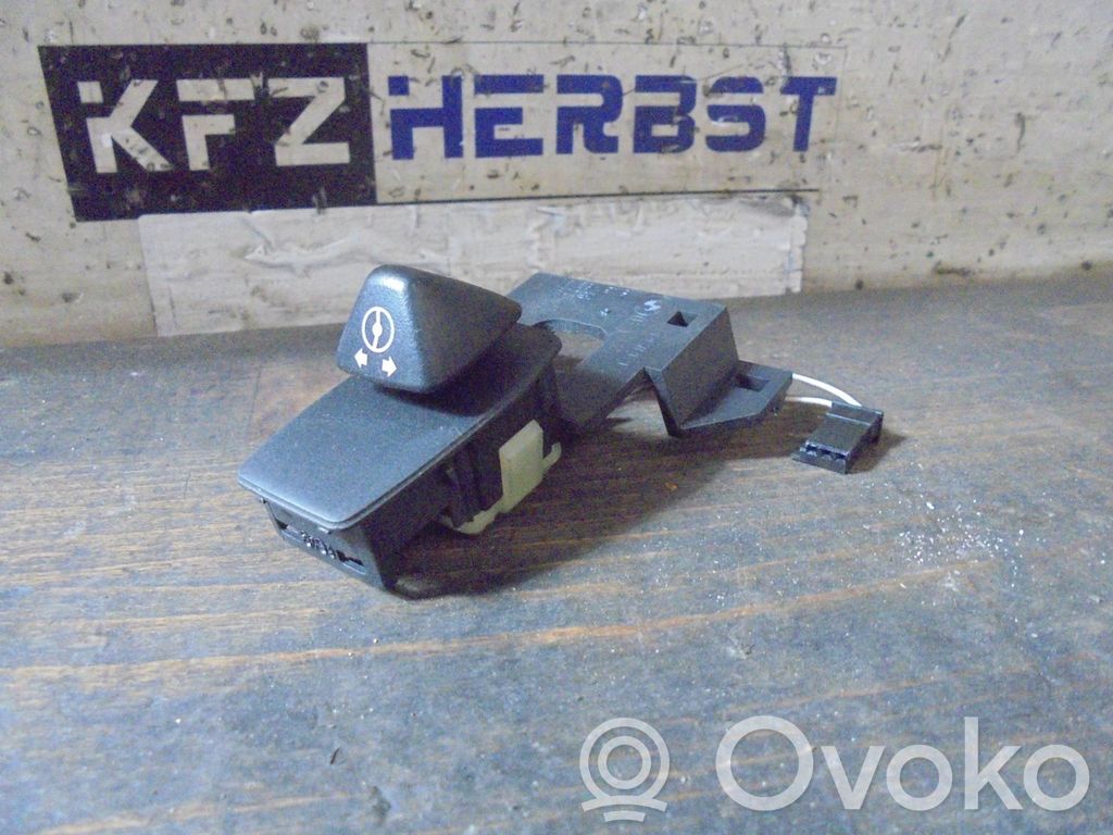 Wing mirror switch   6918010,6918010