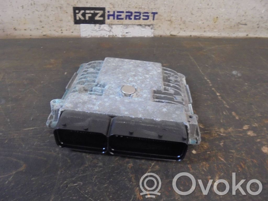 Volkswagen Golf VI Unitate/modul de control motor 