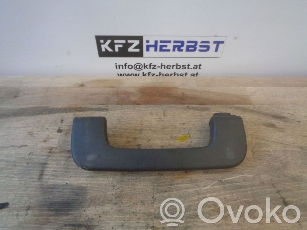 Audi A4 S4 B6 8E 8H Eine Reihe von Griffen für die Decke 