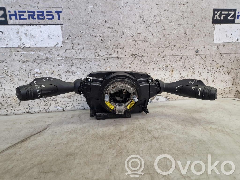 Volvo V60 Przełącznik / Przycisk kierownicy 