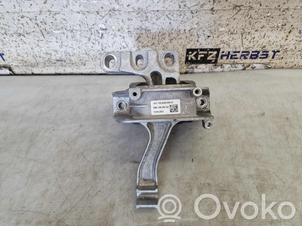 Seat Leon IV Engine mount bracket 