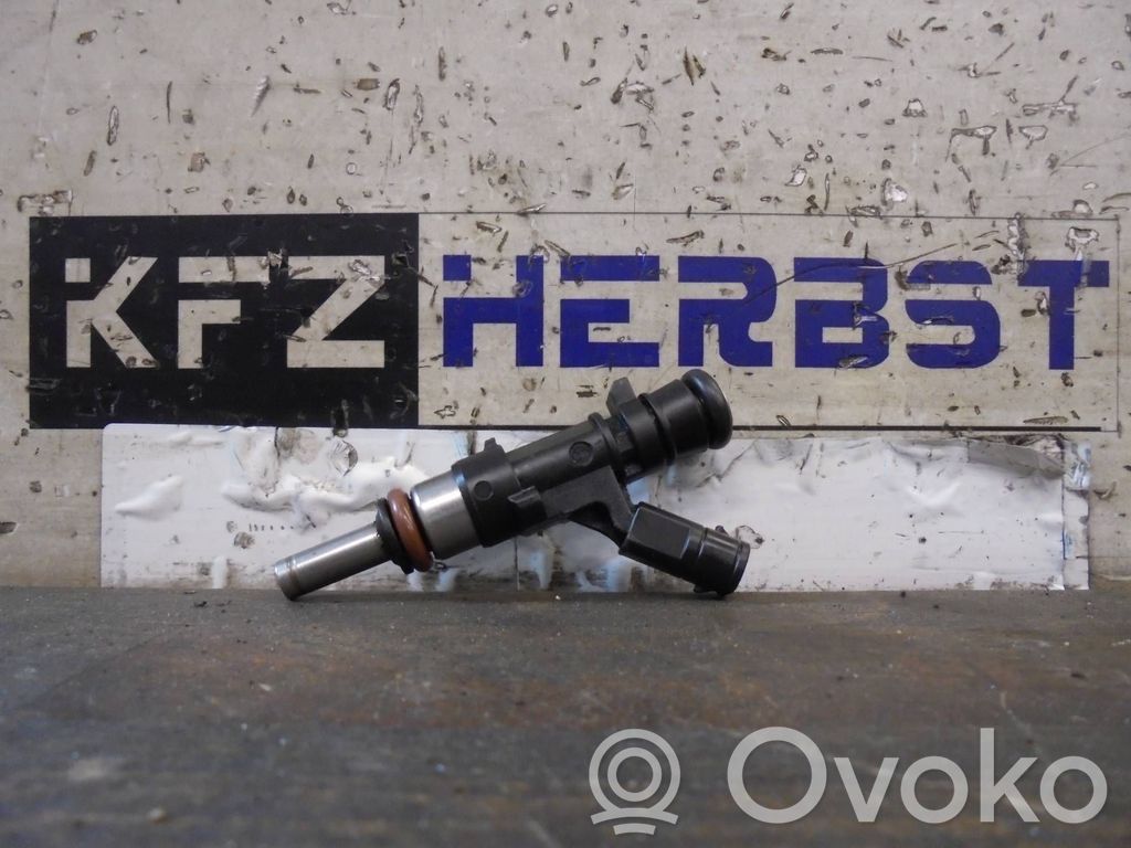 Mercedes-Benz C W204 Inyector de combustible 