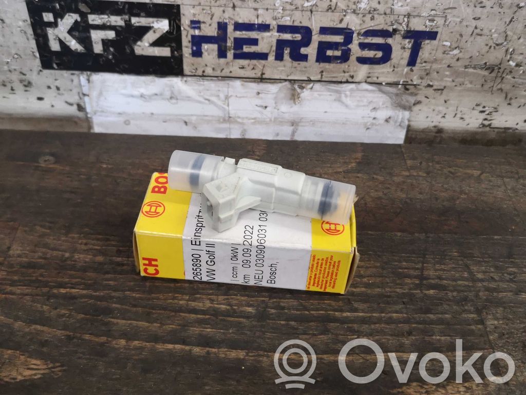 Volkswagen Golf II Injector combustibil 