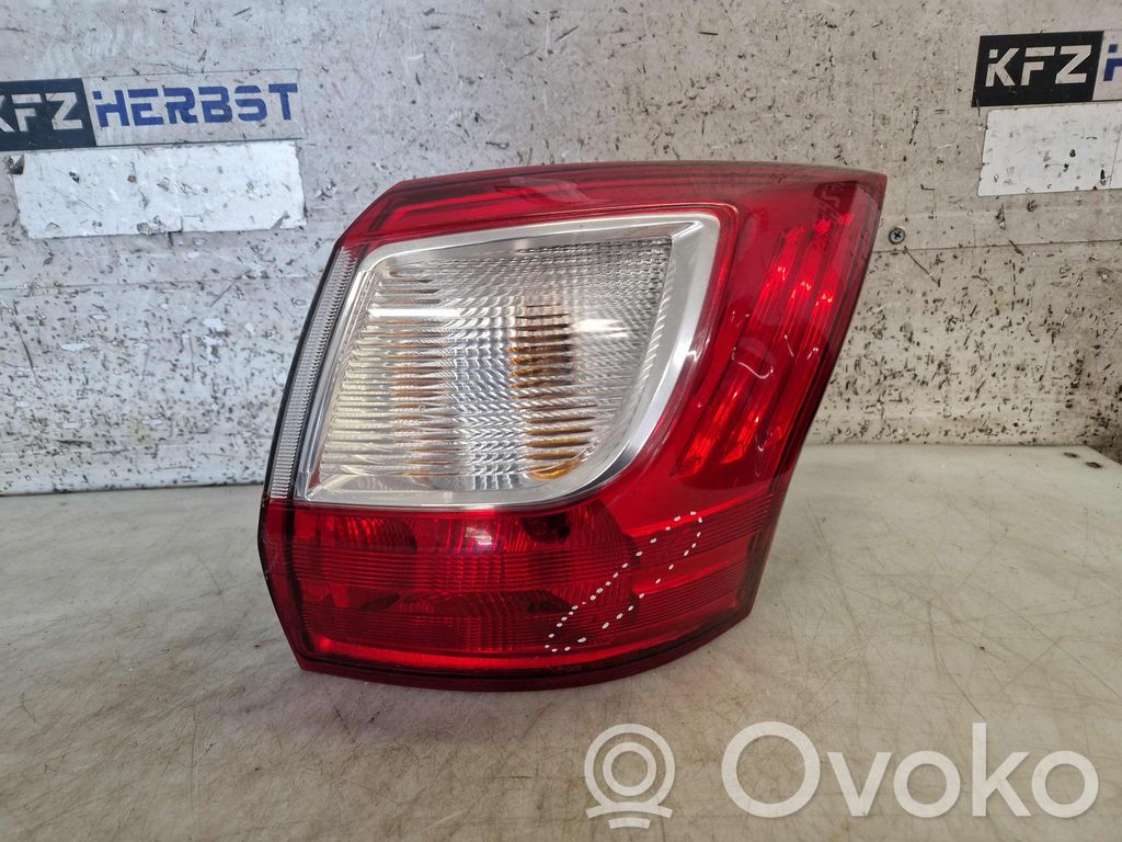 Ford Grand C-MAX Aizmugurējais lukturis virsbūvē 