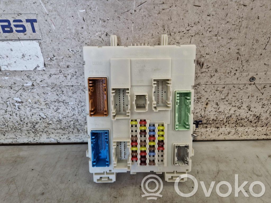 Ford C-MAX II Skrzynka bezpieczników / Komplet 