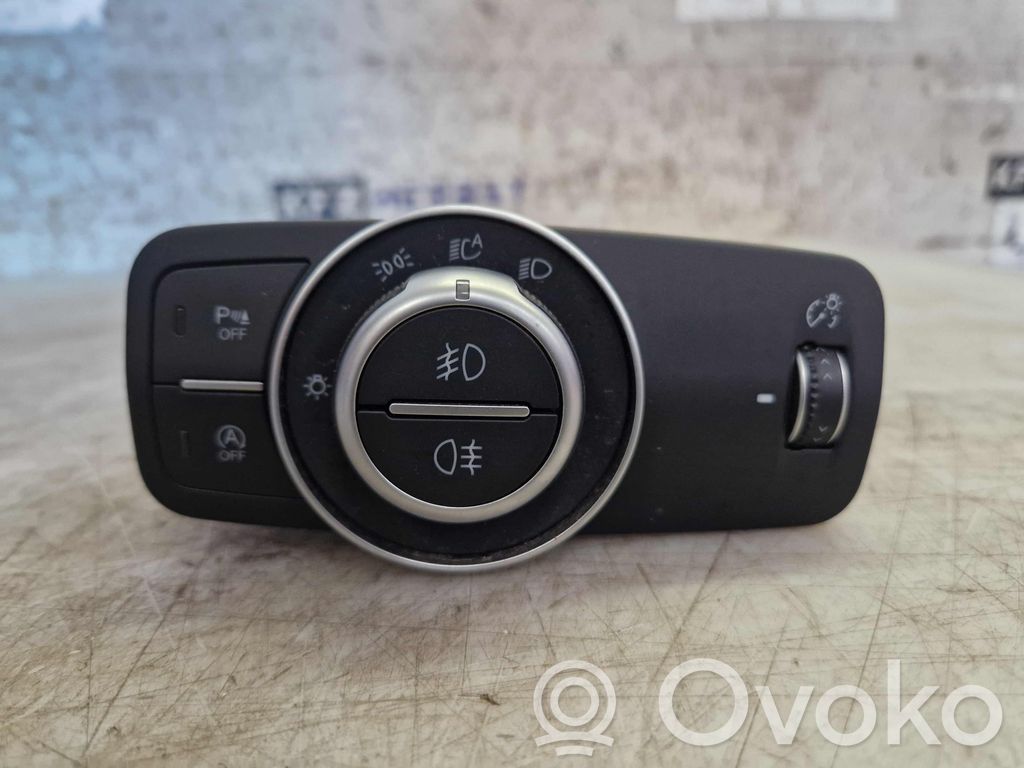 Alfa Romeo Stelvio Przełącznik świateł 